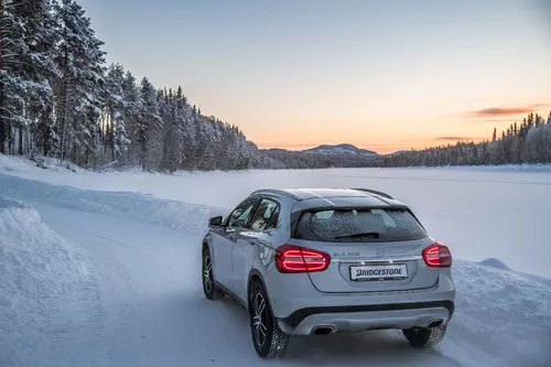 Bridgestone Blizzak LM-005 Miniatuur 3600x2400