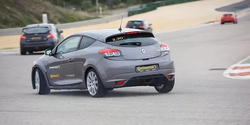 Continental PremiumContact 5 Miniatuur 748x374