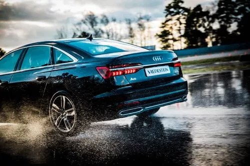 Vredestein Quatrac Pro Miniatuur 1170x780